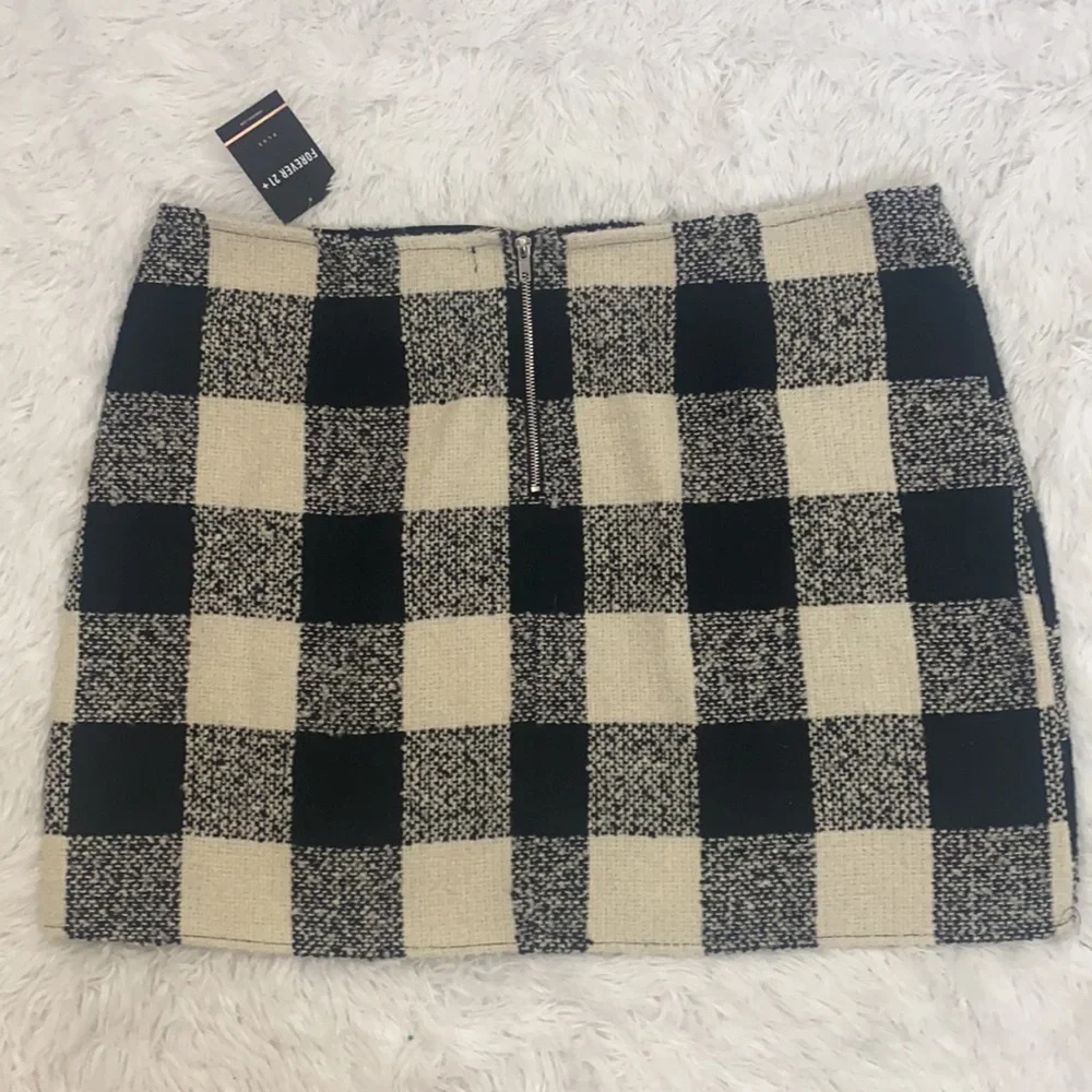 Forever 21 PLUS Black & White Plaid Wool Blend Mini Skirt - Picture 5 of 5